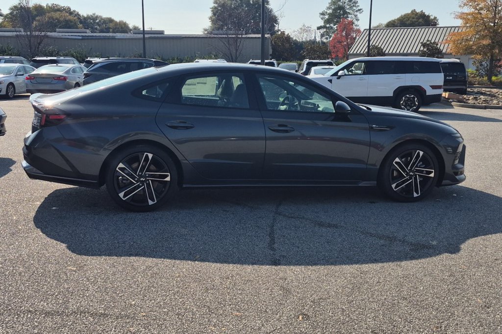 New 2027 Hyundai Sonata N Line FWD image 4