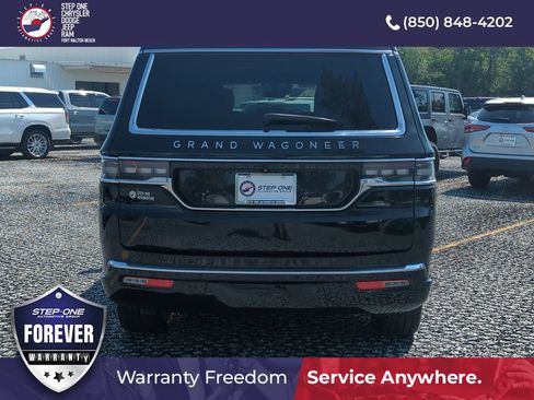 Used 2024 Jeep Grand Wagoneer L 4WD image 5