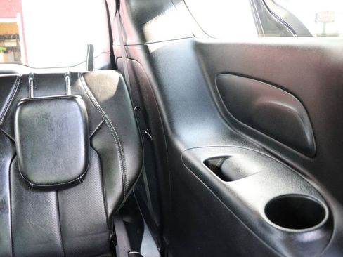 Used 2026 Chrysler Pacifica Select FWD image 27