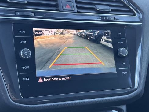 Used 2024 Volkswagen Tiguan S image 15