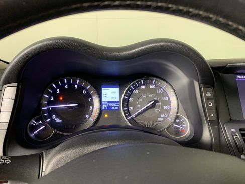 Used 2015 INFINITI Q70 3.7 image 22