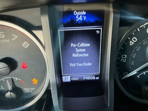 Used 2019 Toyota Tacoma SR5 image 24