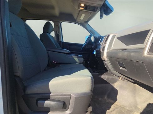 Used 2016 RAM 3500 Tradesman w/ Popular Equipment Group image 13