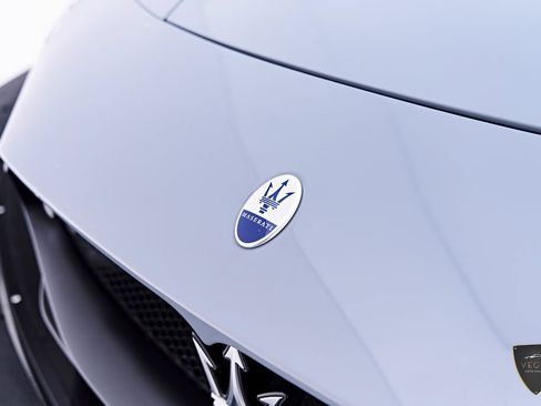 Used 2023 Maserati MC20 Spyder RWD image 20