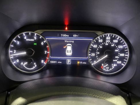 Used 2022 Nissan Sentra SV w/ SV Premium Package image 13