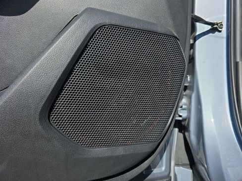 Used 2023 Toyota Highlander Platinum image 32