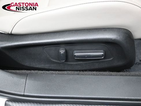 Used 2024 Honda Accord Touring image 22