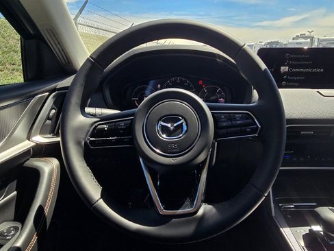 New 2026 MAZDA CX-90 Plug-In Hybrid w/ Preferred AWD/4WD image 27