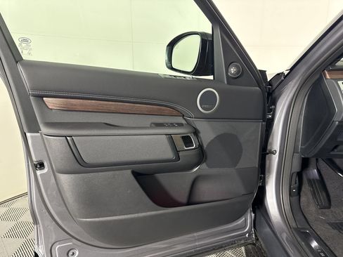 New 2026 Land Rover Discovery Dynamic SE AWD/4WD image 19