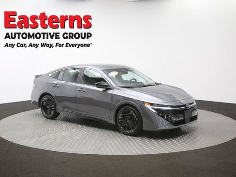 Used 2026 Nissan Sentra SR w/ Floor Mat Package FWD image 46