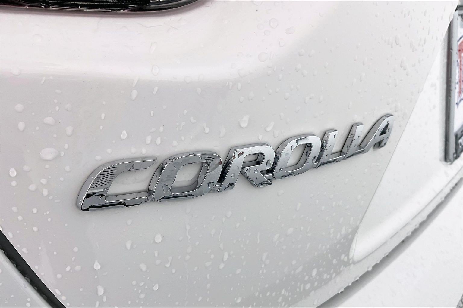 Used 2024 Toyota Corolla LE FWD image 30