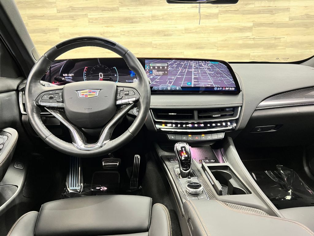 Used 2026 Cadillac CT5 V AWD/4WD image 2