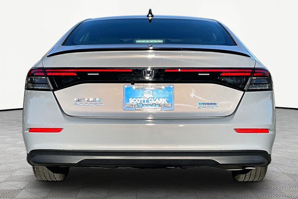 Used 2024 Honda Accord Sport image 7