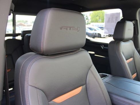 Used 2024 GMC Sierra 1500 AT4 w/ Technology Package AWD/4WD image 55
