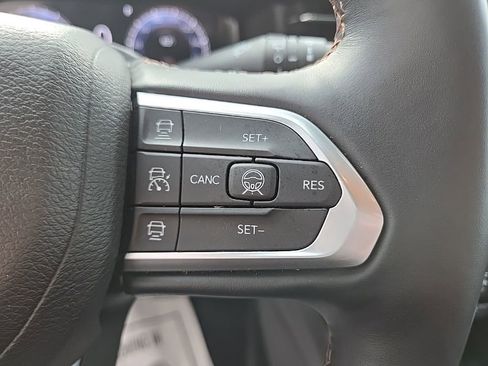 Used 2022 Jeep Compass Limited w/ (RED) Package image 25