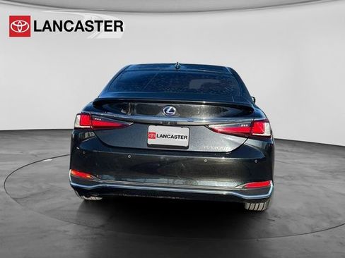 Used 2020 Lexus ES 300h w/ Premium Package FWD image 6