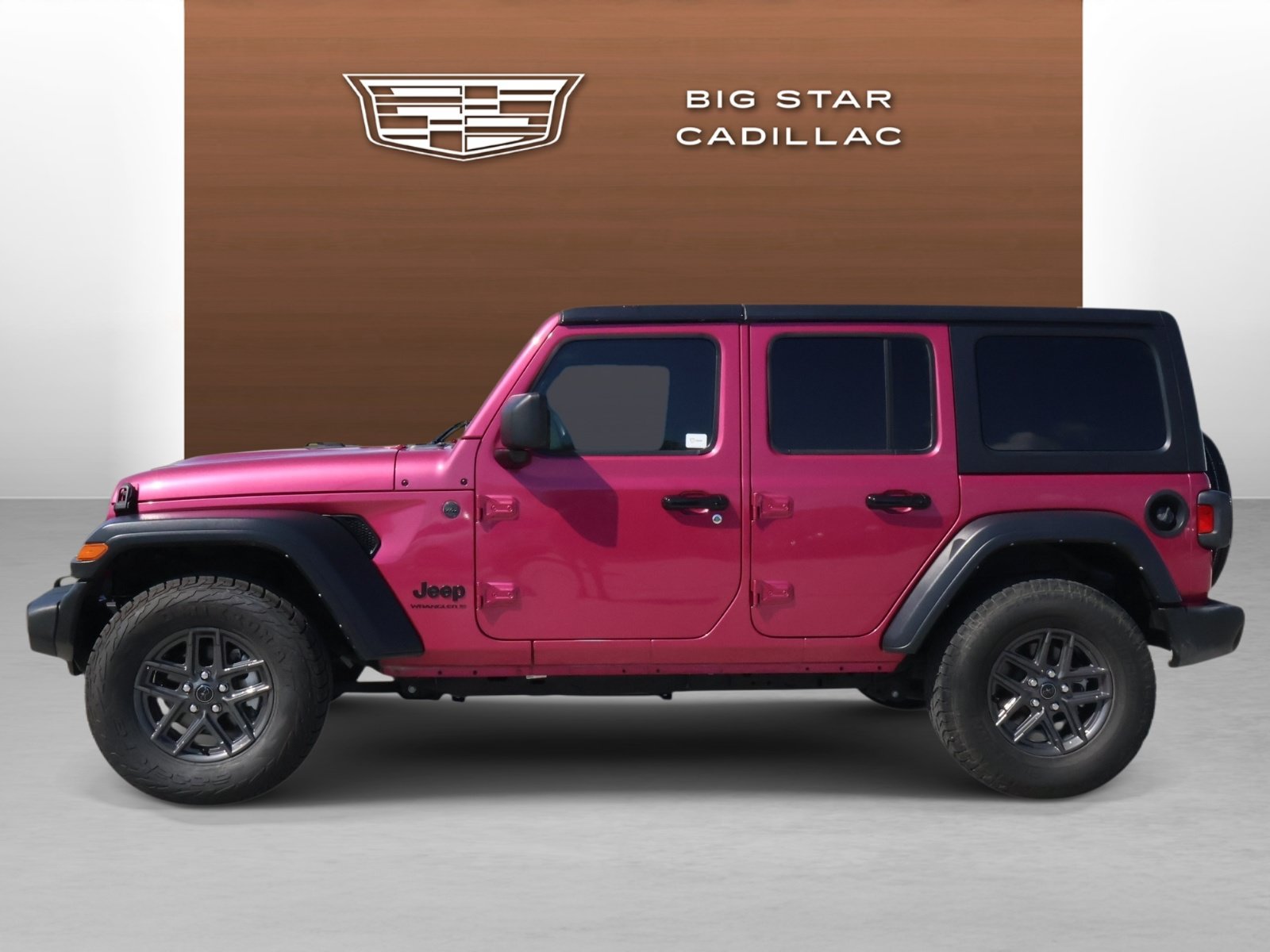 Used 2024 Jeep Wrangler Unlimited Sport AWD/4WD image 2
