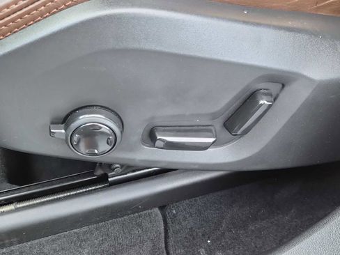 Used 2021 Volvo XC60 T5 Inscription w/ Advanced Package image 16