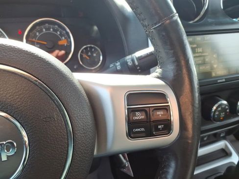 Used 2016 Jeep Compass High Altitude image 15