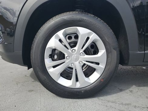 New 2026 Chevrolet Trax LS image 6
