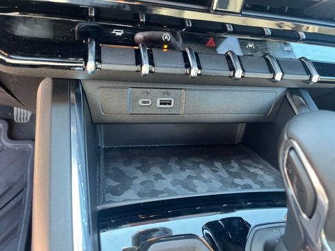 Used 2026 GMC Canyon Elevation w/ Convenience Package image 29