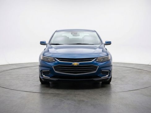 Used 2024 Chevrolet Malibu LT image 2