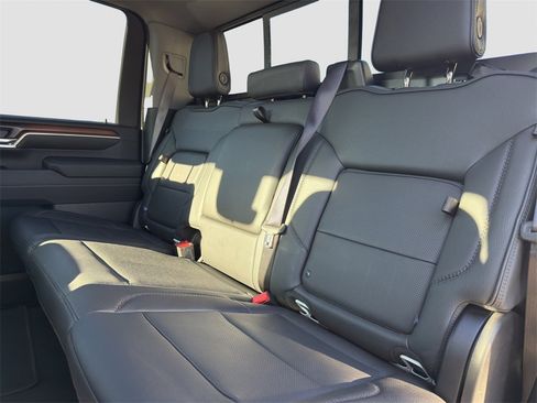 Used 2025 GMC Sierra 2500 Denali w/ Denali Reserve Package image 12