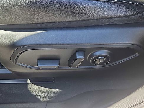 Used 2023 Jeep Grand Cherokee Altitude image 23