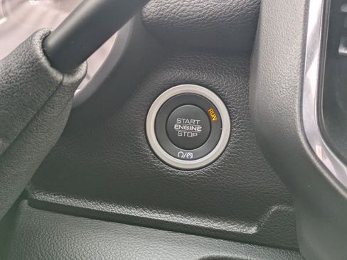 Used 2025 RAM 2500 Laramie image 19