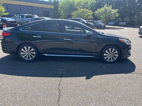 Used 2017 Hyundai Sonata Sport w/ Value Edition Package 02 image 8