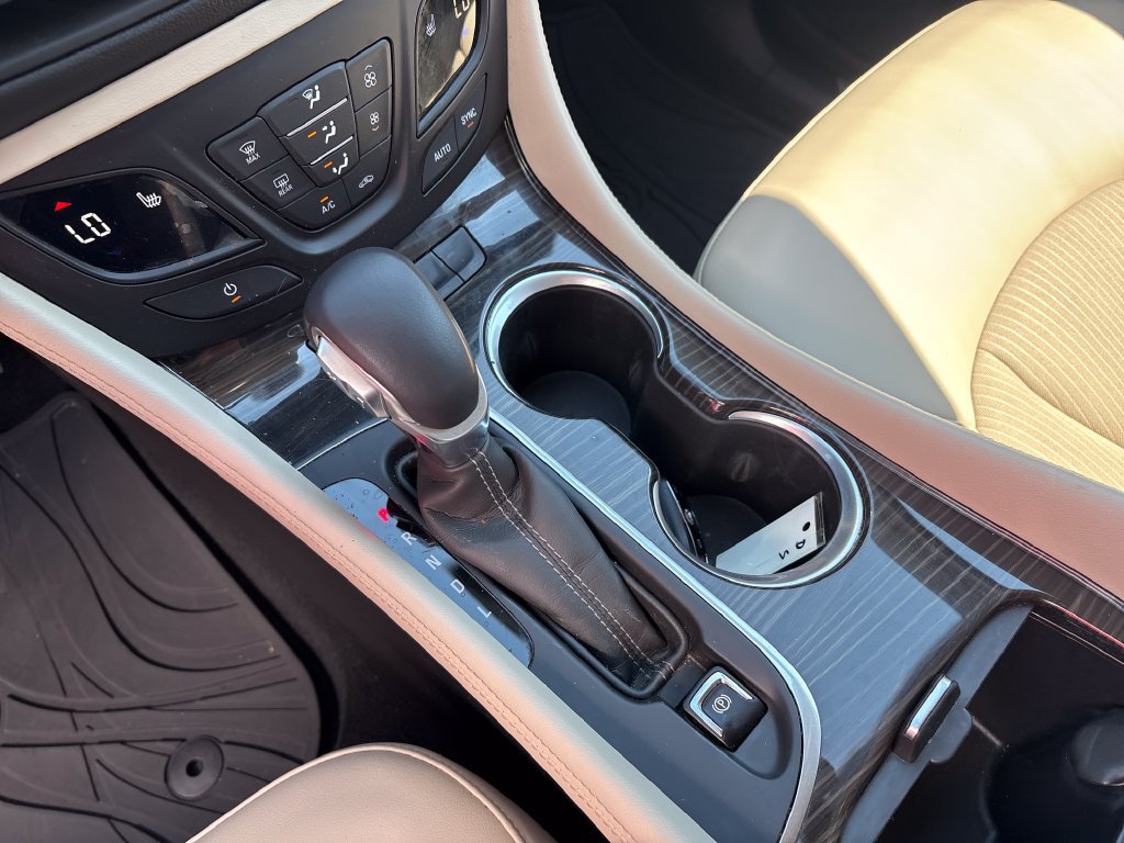 Used 2020 Buick Envision Preferred AWD/4WD image 24