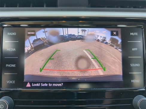 Used 2020 Volkswagen Passat 2.0T S image 34