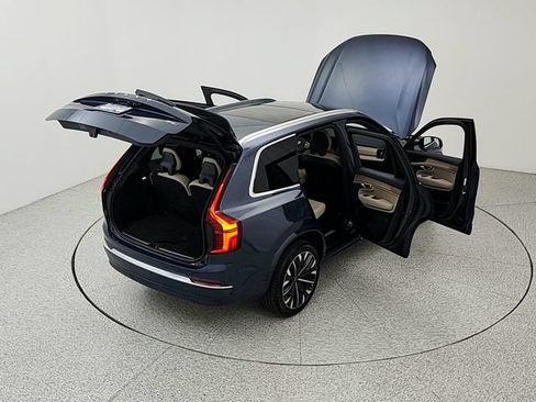 Certified 2026 Volvo XC90 B6 Plus AWD/4WD image 42