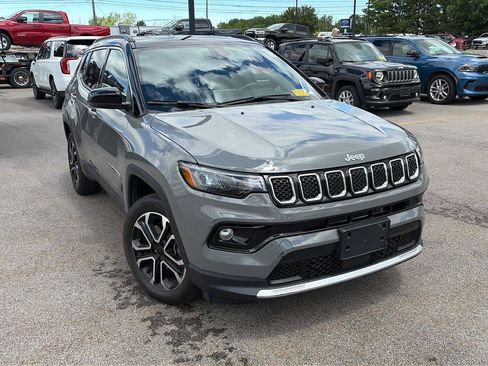 Used 2024 Jeep Compass Limited AWD/4WD image 44
