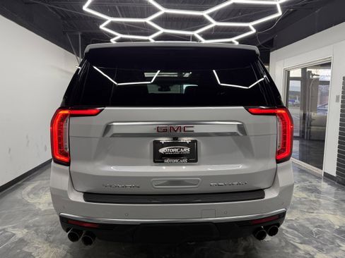 Used 2024 GMC Yukon Denali w/ Denali Reserve Package AWD/4WD image 4