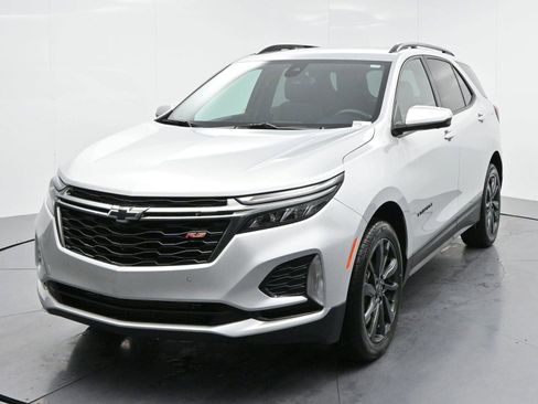 Used 2022 Chevrolet Equinox RS w/ Infotainment Package AWD/4WD image 3