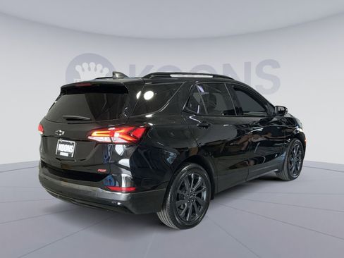 Used 2022 Chevrolet Equinox RS w/ RS Leather Package image 16