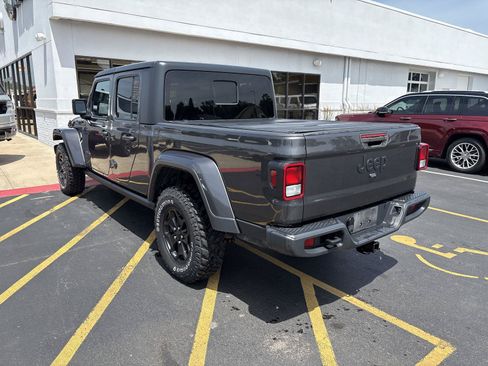Used 2021 Jeep Gladiator Sport AWD/4WD image 7