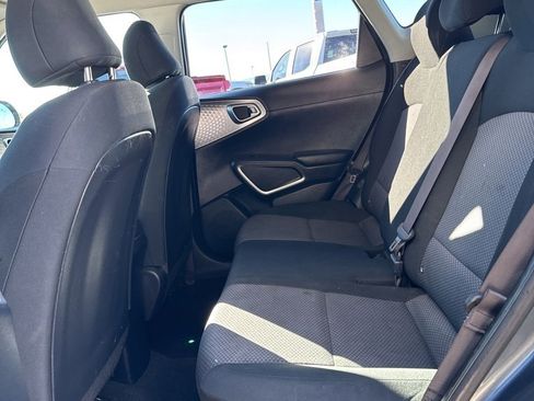 Used 2023 Kia Soul LX w/ Option Group 015 image 16
