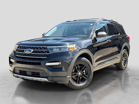 Used 2022 Ford Explorer XLT w/ Equipment Group 202A AWD/4WD image 1