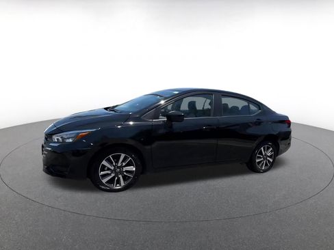 Used 2025 Nissan Versa SV FWD image 8