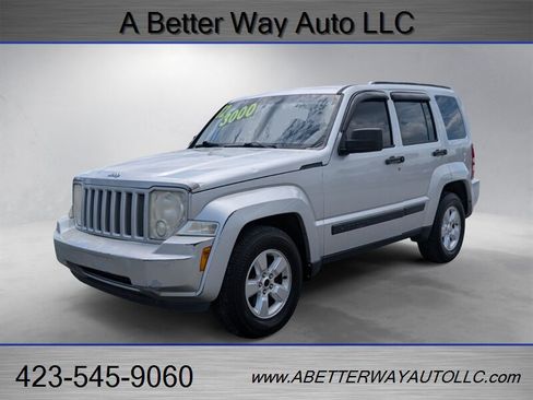 Used 2012 Jeep Liberty Sport RWD image 1