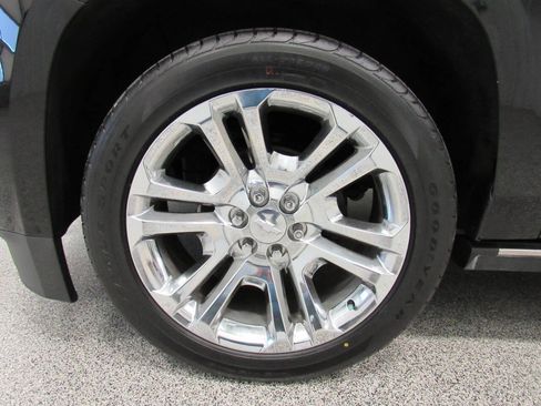 Used 2020 Chevrolet Tahoe Premier w/ Premier Plus Edition image 11