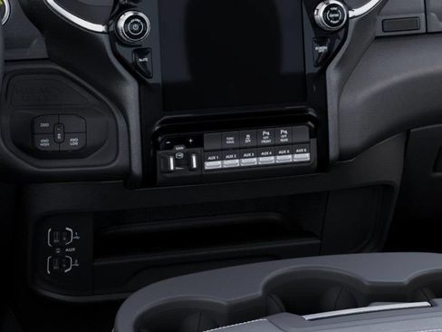New 2026 RAM 2500 Big Horn AWD/4WD image 27