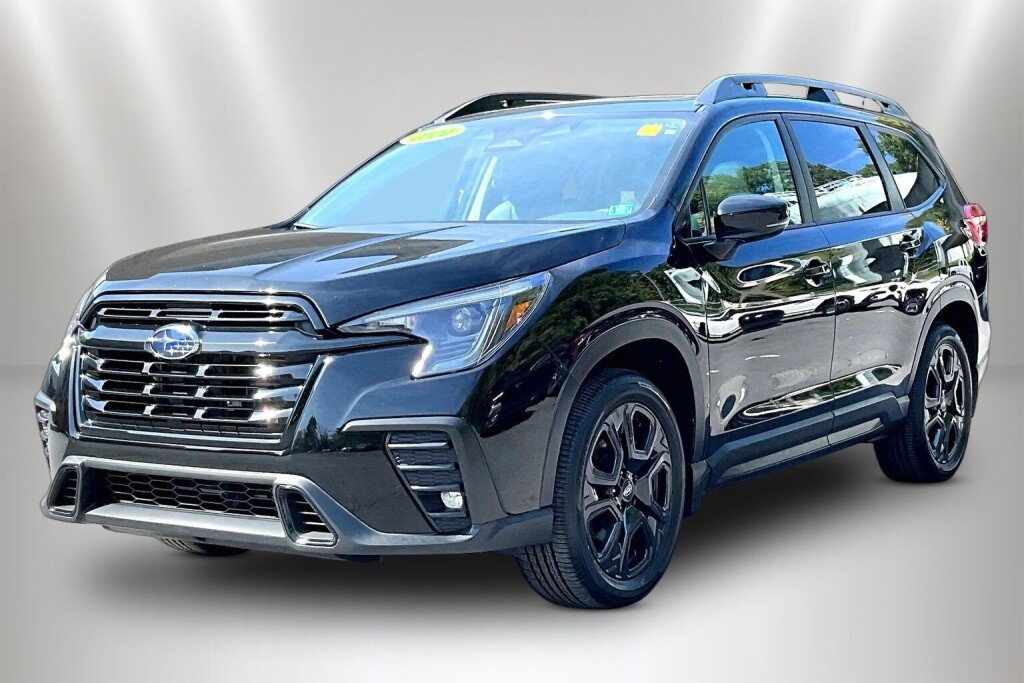 Used 2024 Subaru Ascent Onyx Edition AWD/4WD image 3