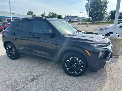 Used 2023 Chevrolet TrailBlazer LT w/ Convenience Package FWD image 6