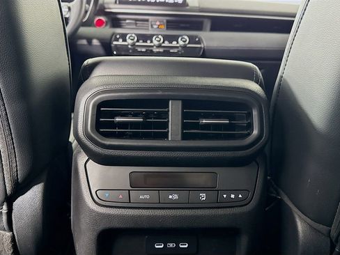 Used 2025 Honda Pilot EX-L image 33