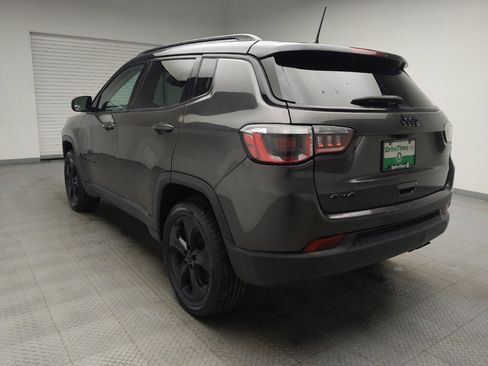 Used 2019 Jeep Compass Latitude AWD/4WD image 5