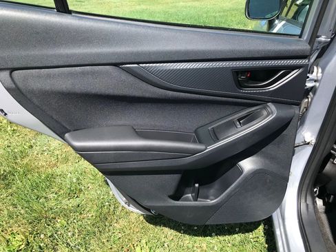 Used 2020 Subaru Impreza 2.0i Premium image 32