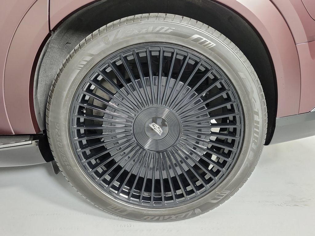 New 2026 Cadillac Escalade IQ Sport 1 w/ LPO, Floor Liner Package AWD/4WD image 10